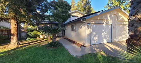 5486 W Sample Ave, Fresno, CA 93722