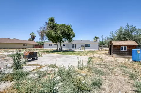 Exterior - 17189 Iona Ave, Lemoore, CA 93245 photo 11 of 13