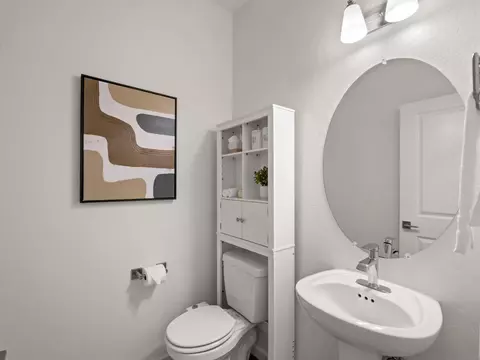 Bath - 1957 Kelly Ln, Clovis, CA 93611 photo 1 of 2
