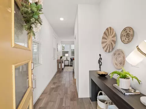 Entry Way - 1957 Kelly Ln, Clovis, CA 93611 photo 1 of 4