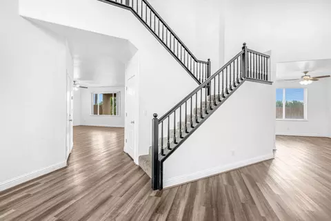 Entry Way - 2768 Goshen Ave, Clovis, CA 93611 photo 2 of 5