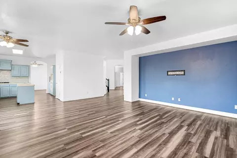Living - 2768 Goshen Ave, Clovis, CA 93611 photo 7 of 9