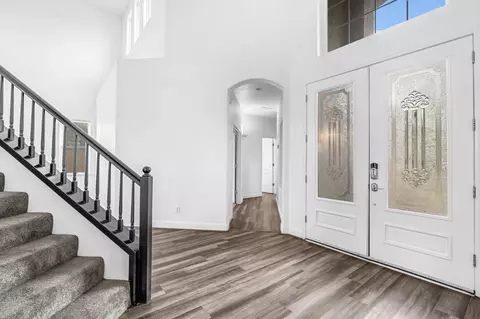 Entry Way - 2768 Goshen Ave, Clovis, CA 93611 photo 3 of 5