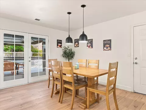 Dining - 52171 Echo Valley View Ct, Oakhurst, CA 93644 photo 1 of 3