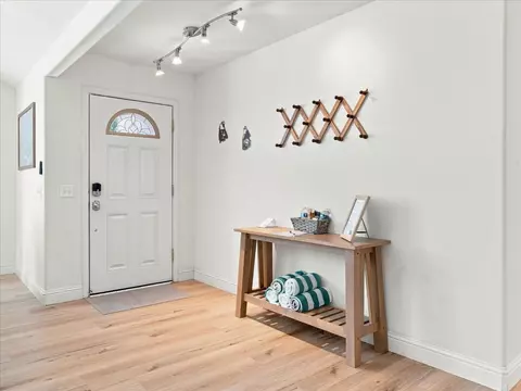 Entry Way - 52171 Echo Valley View Ct, Oakhurst, CA 93644 photo 1 of 5