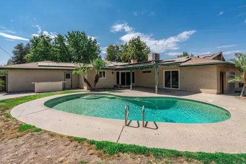 Exterior - 421 Shannon Ave, Madera, CA 93637 photo 2 of 8