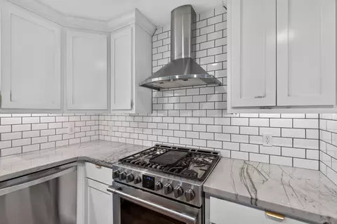 Kitchen - 421 Shannon Ave, Madera, CA 93637 photo 3 of 4