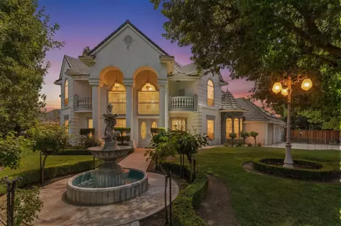 2595 W Beechwood Ave, Fresno, CA 93711