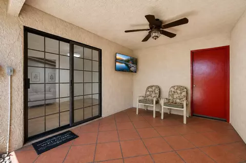 Exterior - 1657 Willow Ave, Clovis, CA 93612 photo 3 of 9