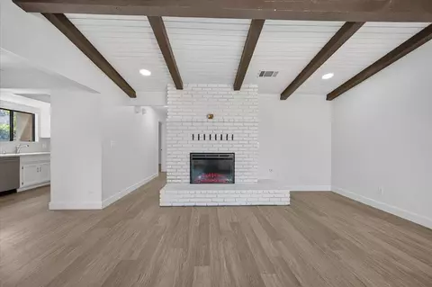 Living - 1657 Willow Ave, Clovis, CA 93612 photo 3 of 4