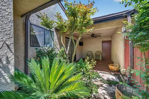 Exterior - 1657 Willow Ave, Clovis, CA 93612 photo 4 of 9