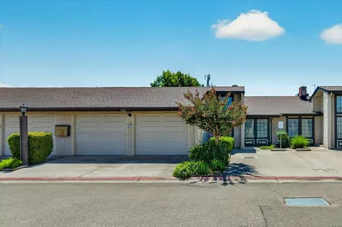 Exterior - 1657 Willow Ave, Clovis, CA 93612 photo 9 of 9