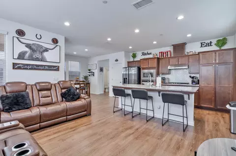 Kitchen - 915 Winchell Way W, Madera, CA 93636 photo 5 of 5