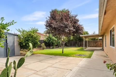 Exterior - 5259 E Inyo St, Fresno, CA 93727 photo 9 of 9