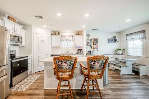Kitchen - 1963 Cottle, Sanger, CA 93657 photo 1 of 5