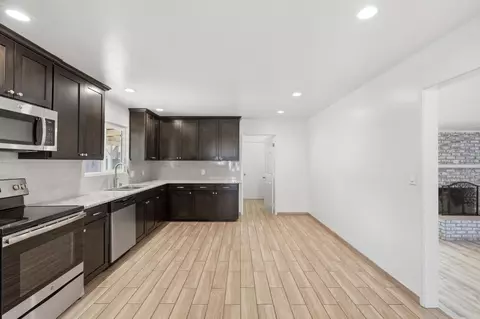 Kitchen - 335 E Sycamore Dr, Hanford, CA 93230 photo 1 of 4