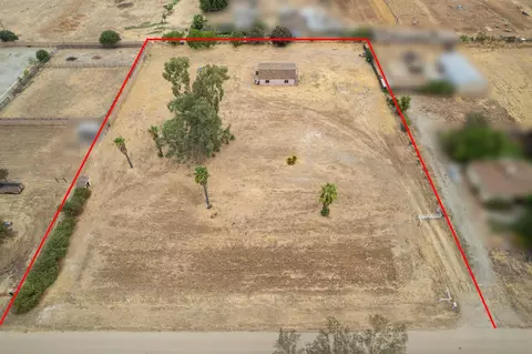 12602 E Robinson Ave, Sanger, CA 93657 photo 2