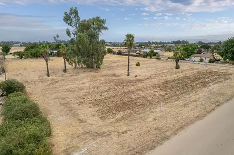 12602 E Robinson Ave, Sanger, CA 93657 photo 6