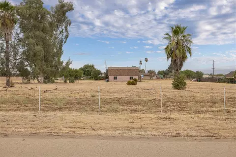 12602 E Robinson Ave, Sanger, CA 93657 photo 11