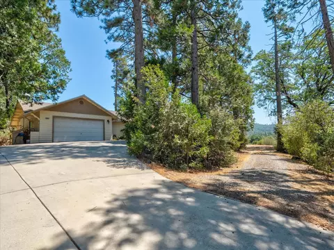 Exterior - 52891 Arbor Ln, Oakhurst, CA 93644 photo 20 of 20