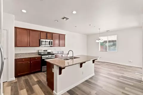 Kitchen - 104 Corona Dr, Madera, CA 93638 photo 1 of 2