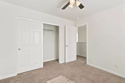Bedroom - 104 Corona Dr, Madera, CA 93638 photo 4 of 6