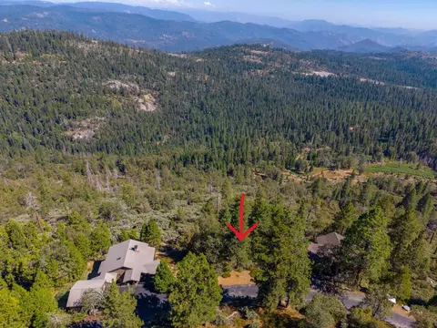 42595 Canyon Vista Ln, Shaver Lake, CA 93664