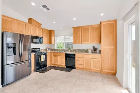 Kitchen - 362 Rh Dr, Merced, CA 95341 photo 1 of 4