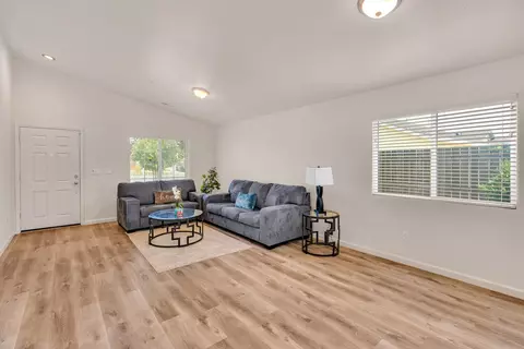 Living - 362 Rh Dr, Merced, CA 95341 photo 1 of 3