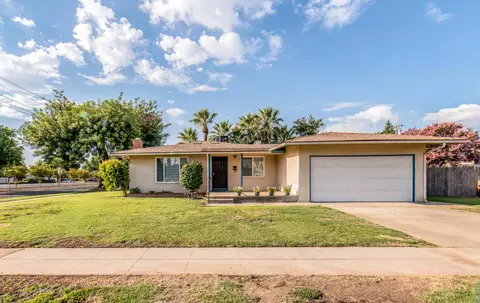 3086 E Holland Ave, Fresno, CA 93726