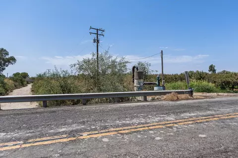 Other - 1 Rd 112, Tulare, CA 93274 photo 1 of 4