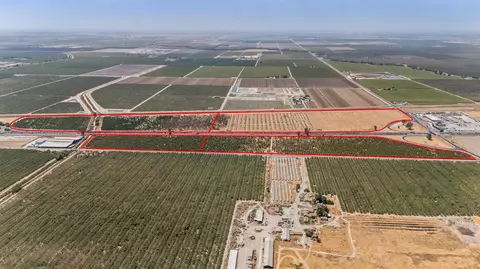 1 Rd 112, Tulare, CA 93274