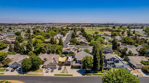 View/Area - 1283 Coventry Ave, Clovis, CA 93611 photo 1 of 6