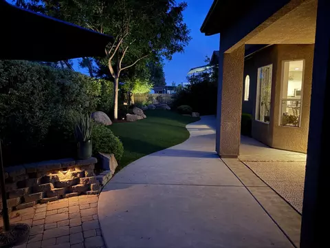 Exterior - 1283 Coventry Ave, Clovis, CA 93611 photo 4 of 20