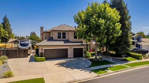 1283 Coventry Ave, Clovis, CA 93611