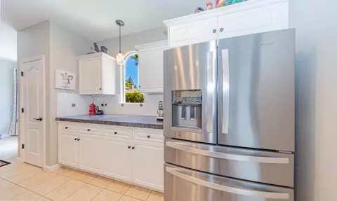 Kitchen - 1283 Coventry Ave, Clovis, CA 93611 photo 4 of 9