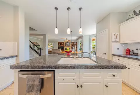 Kitchen - 1283 Coventry Ave, Clovis, CA 93611 photo 7 of 9