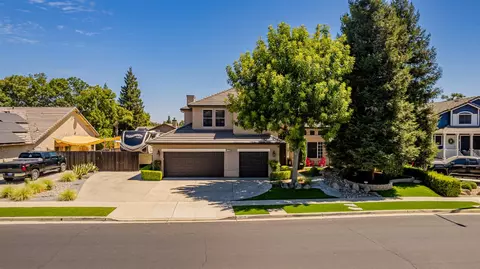 Exterior - 1283 Coventry Ave, Clovis, CA 93611 photo 7 of 20