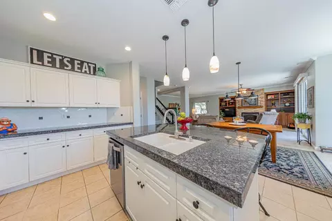 Kitchen - 1283 Coventry Ave, Clovis, CA 93611 photo 9 of 9