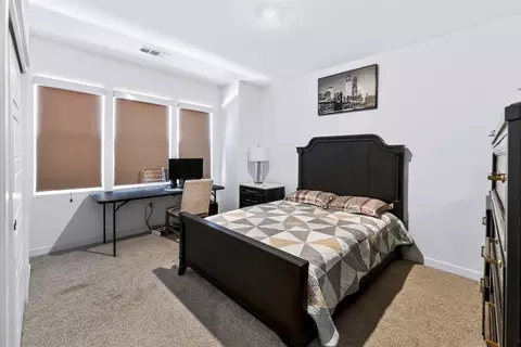 Bedroom - 2642 Highland Ave, Clovis, CA 93619 photo 2 of 4