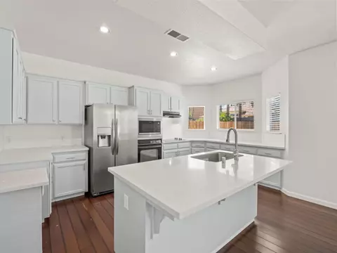 Kitchen - 1897 Goshen Ave, Clovis, CA 93611 photo 2 of 4