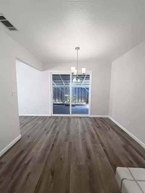 Dining - 441 W 10th St, Gilroy, CA 95020 photo 1 of 4