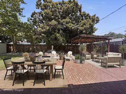 Exterior - 441 W 10th St, Gilroy, CA 95020 photo 8 of 14