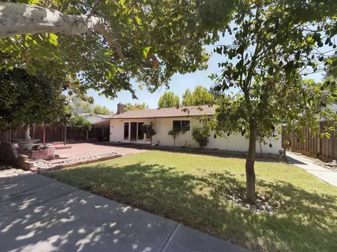 Exterior - 441 W 10th St, Gilroy, CA 95020 photo 11 of 14