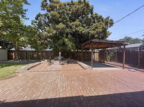Exterior - 441 W 10th St, Gilroy, CA 95020 photo 7 of 14