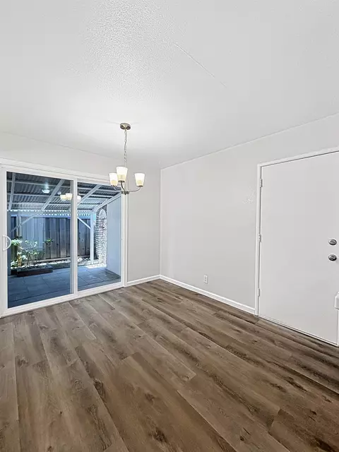 Dining - 441 W 10th St, Gilroy, CA 95020 photo 3 of 4