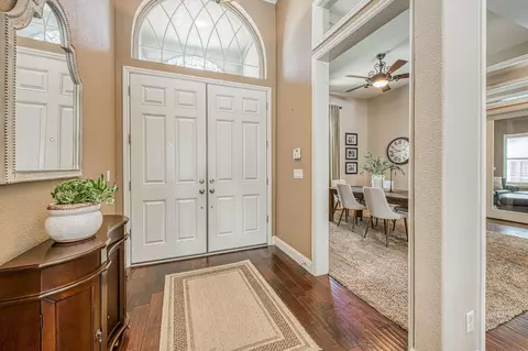 Entry Way - 526 W Powers, Clovis, CA 93619 photo 1 of 3