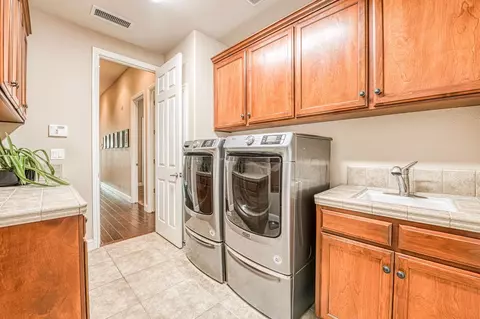 Other - 526 W Powers, Clovis, CA 93619 photo 5 of 9