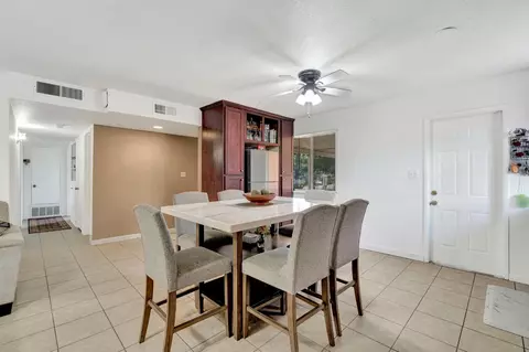 Dining - 605 Stanley St, Exeter, CA 93221 photo 1 of 3