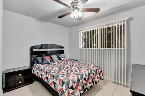 Bedroom - 605 Stanley St, Exeter, CA 93221 photo 1 of 5